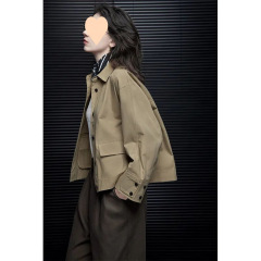カーキショートワークジャケット女性のための 2025 春の新しいルーズカジュアルシンプルな多用途のハイエンドジャケット