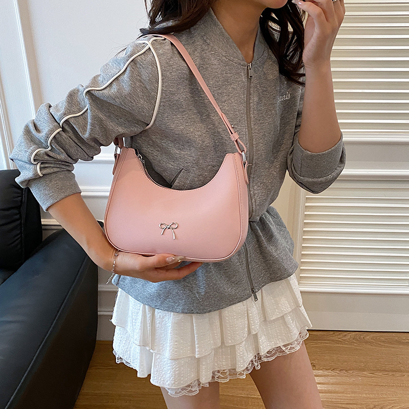 三日月脇の下バッグ女性のための 2025 新しいファッションポータブルショルダーバッグクロスボーダーレトロシンプルな多用途バゲット女性のバッグ|undefined