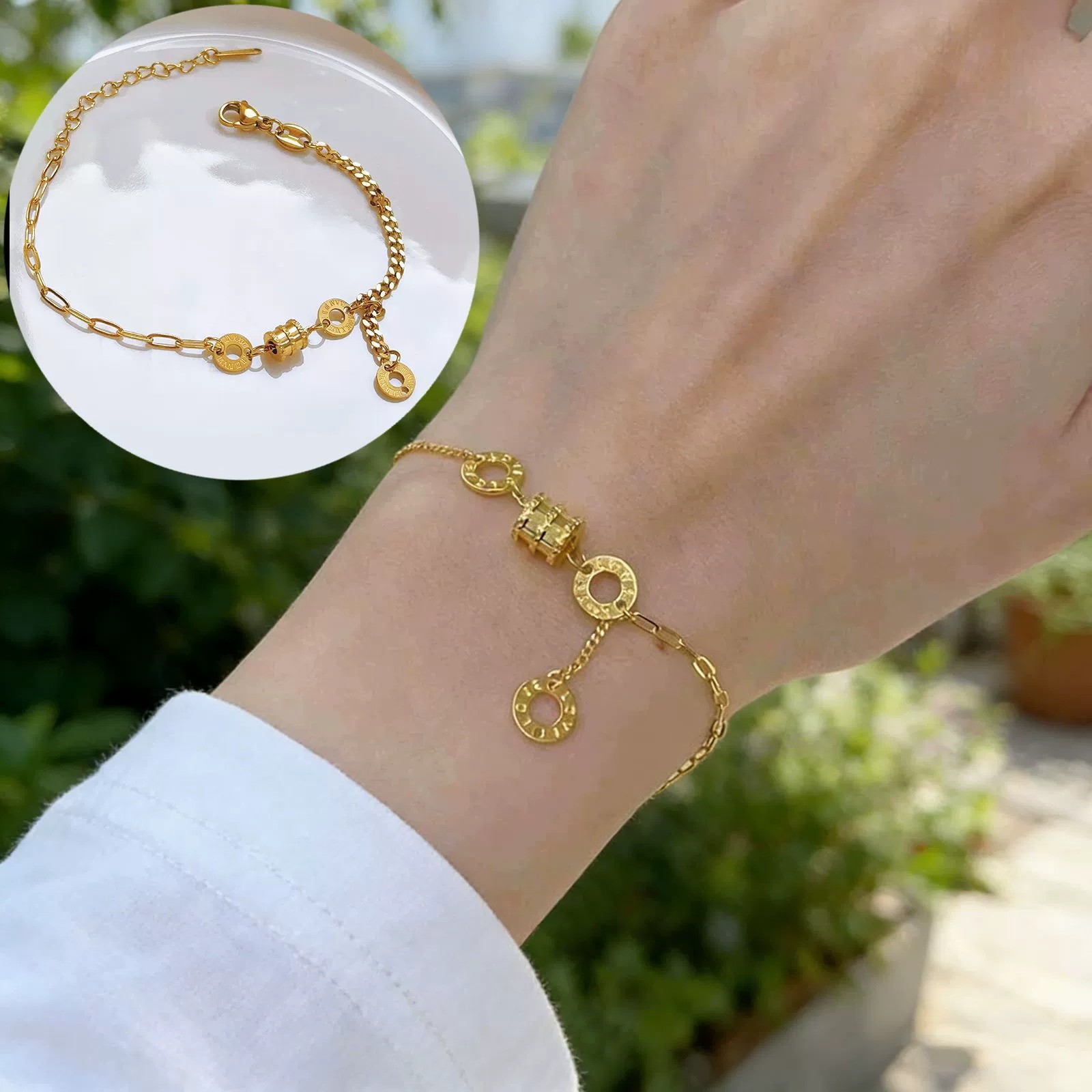 Pulsera de joyería de moda dorada de todo fósforo, lujo ligero, simple, nueva pulsera de acero de titanio que no se desvanece, trébol de cuatro hojas para mujer, transfronterizo