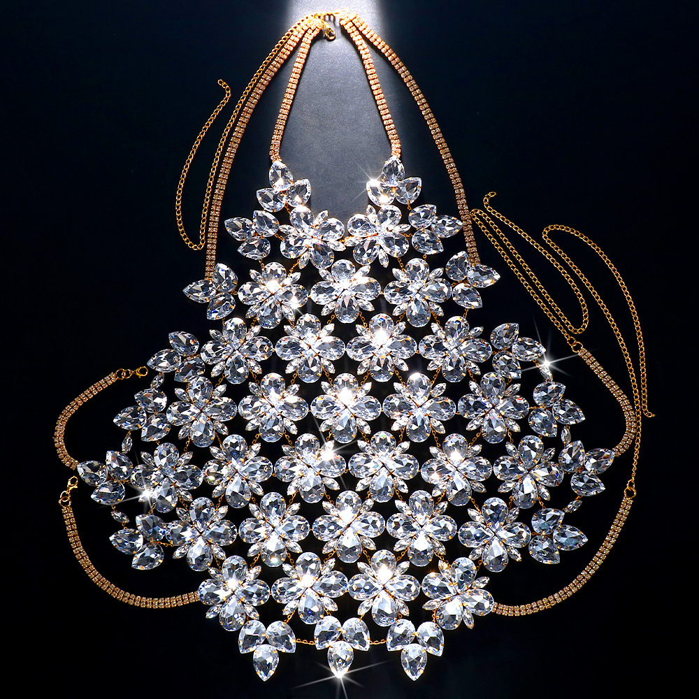 Cruzar la frontera nueva cadena del pecho de diamantes de imitación de Europa y América sexy exagerada flor Halter cuerpo de la cadena de la joyería de la cadena del cuerpo