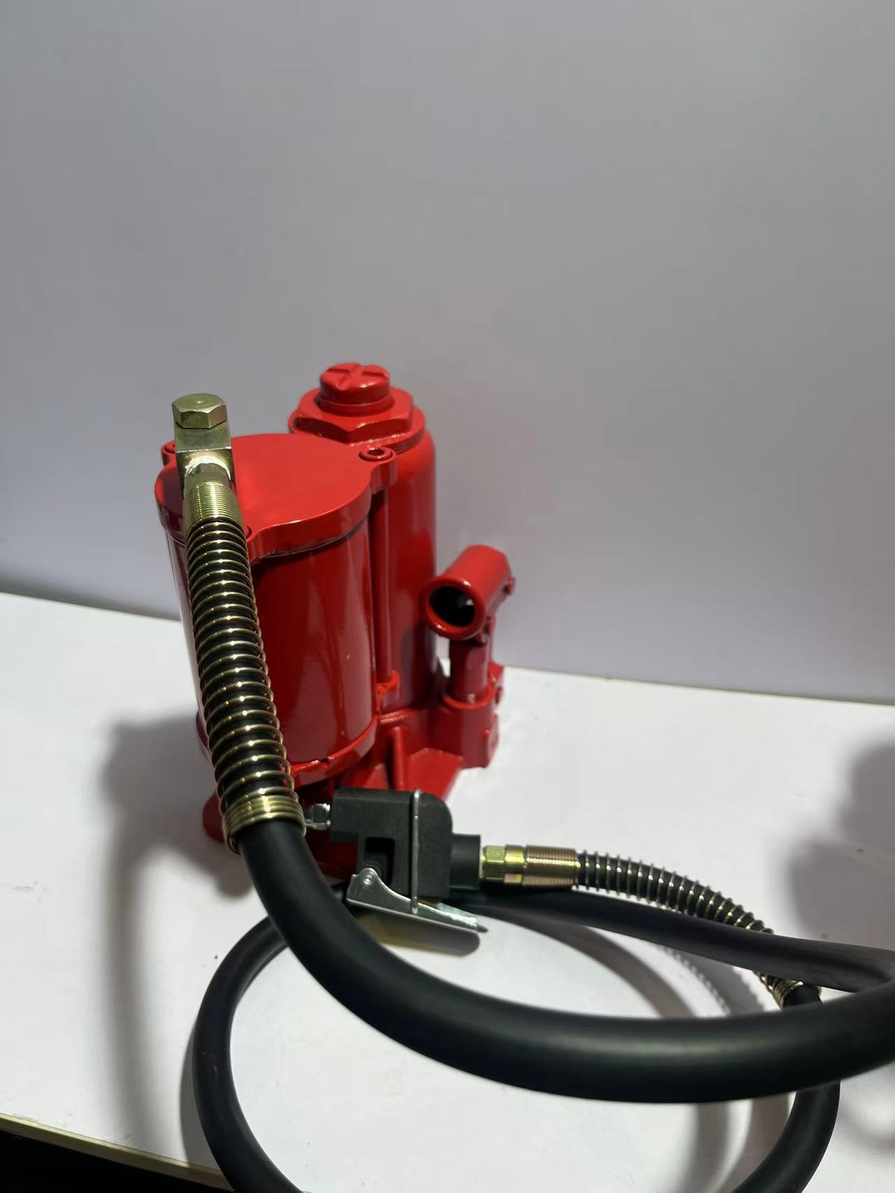 5-Ton Vertical Hydraulic Pneumatic 0kg Jack for Truck Auto Repair