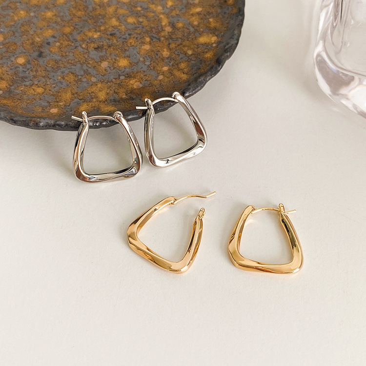 1 Pair Simple Style Geometric Copper Plating White Gold Plated Earrings display picture 16
