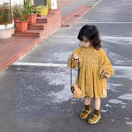 童连衣裙;童马甲;连身衣、爬服