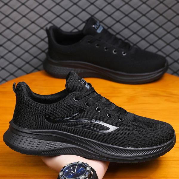 Breathable ultra light casual footwear for leisure