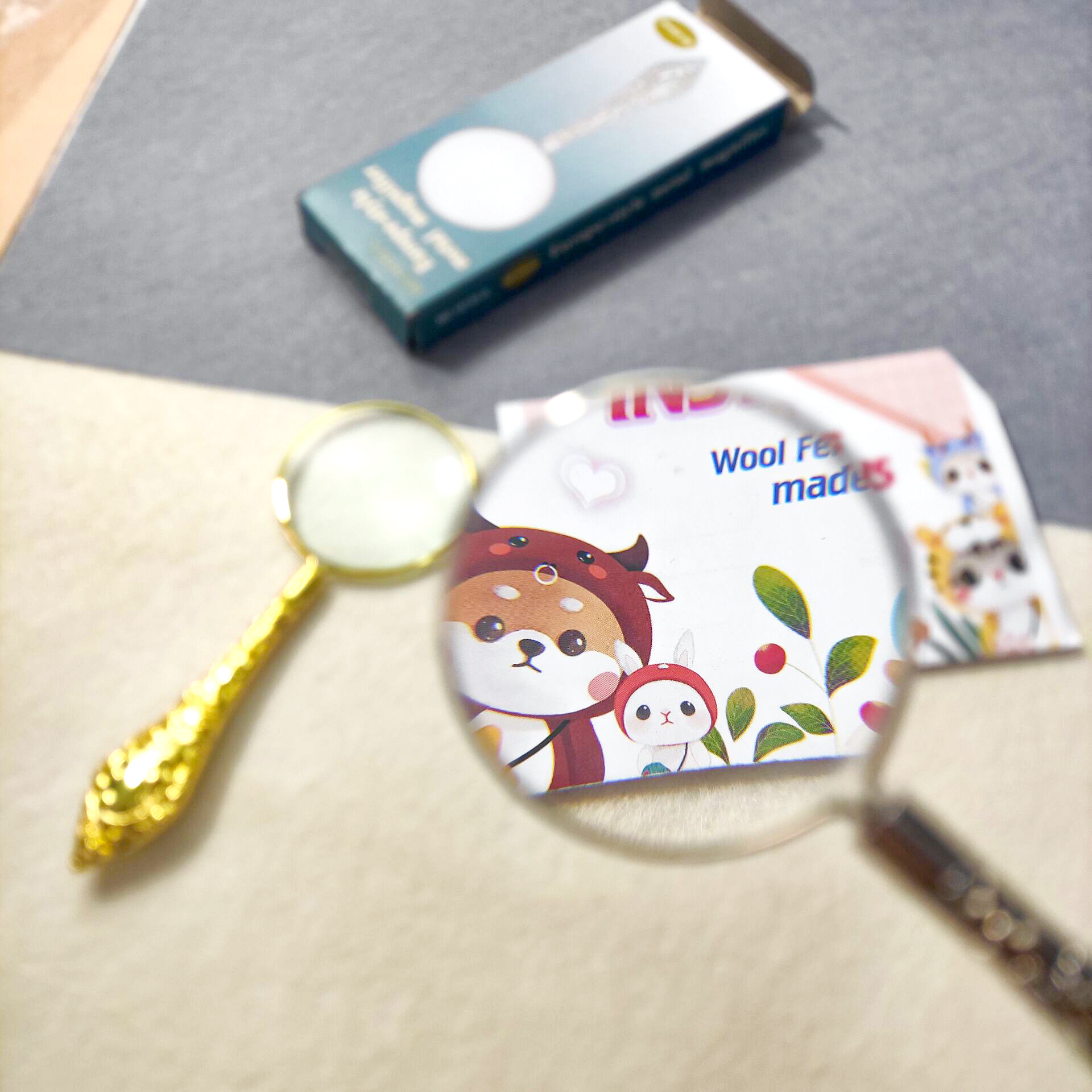 Metal Handheld Optical Glass Magnifier Portable Reading Engraved Handle 5x Magnifier MG18155-A