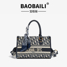 跨境复古刺绣包女2025新款简约大容量手提托特包流行单肩斜挎包