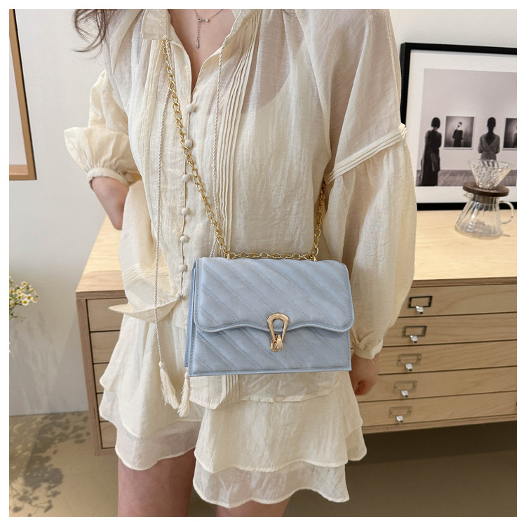 Bella, alla moda, casual, borsa a tracolla da donna con catena a croce diagonale semplice 2024, nuova tendenza, piccola borsa quadrata_voghion.com