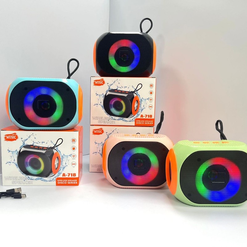 クロスボーダー新 A-718 カラフルな大音量携帯電話ワイヤレス Bluetooth スピーカー屋外ポータブルサブウーファーカラフルなライト|undefined