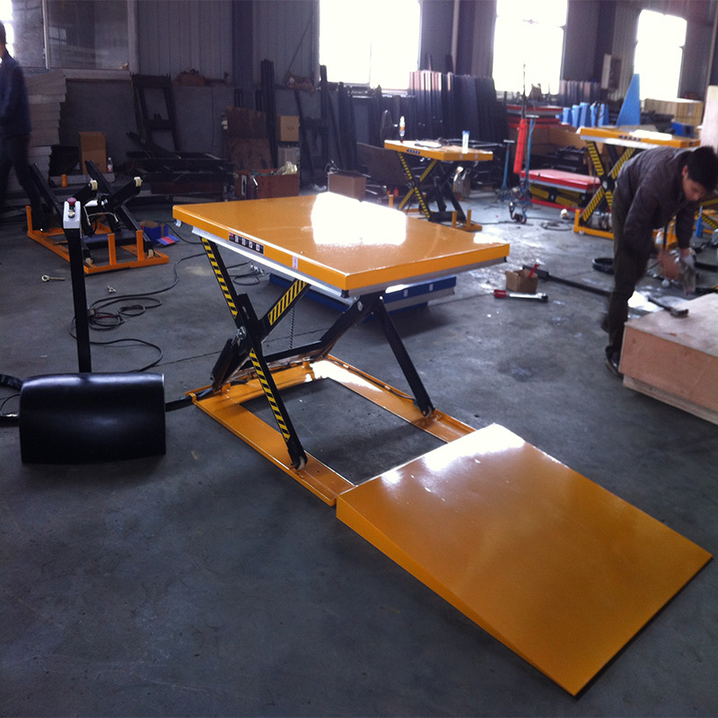 剪叉式低放型HY1501电动升降机  斜坡型无障碍固定液压升降平台