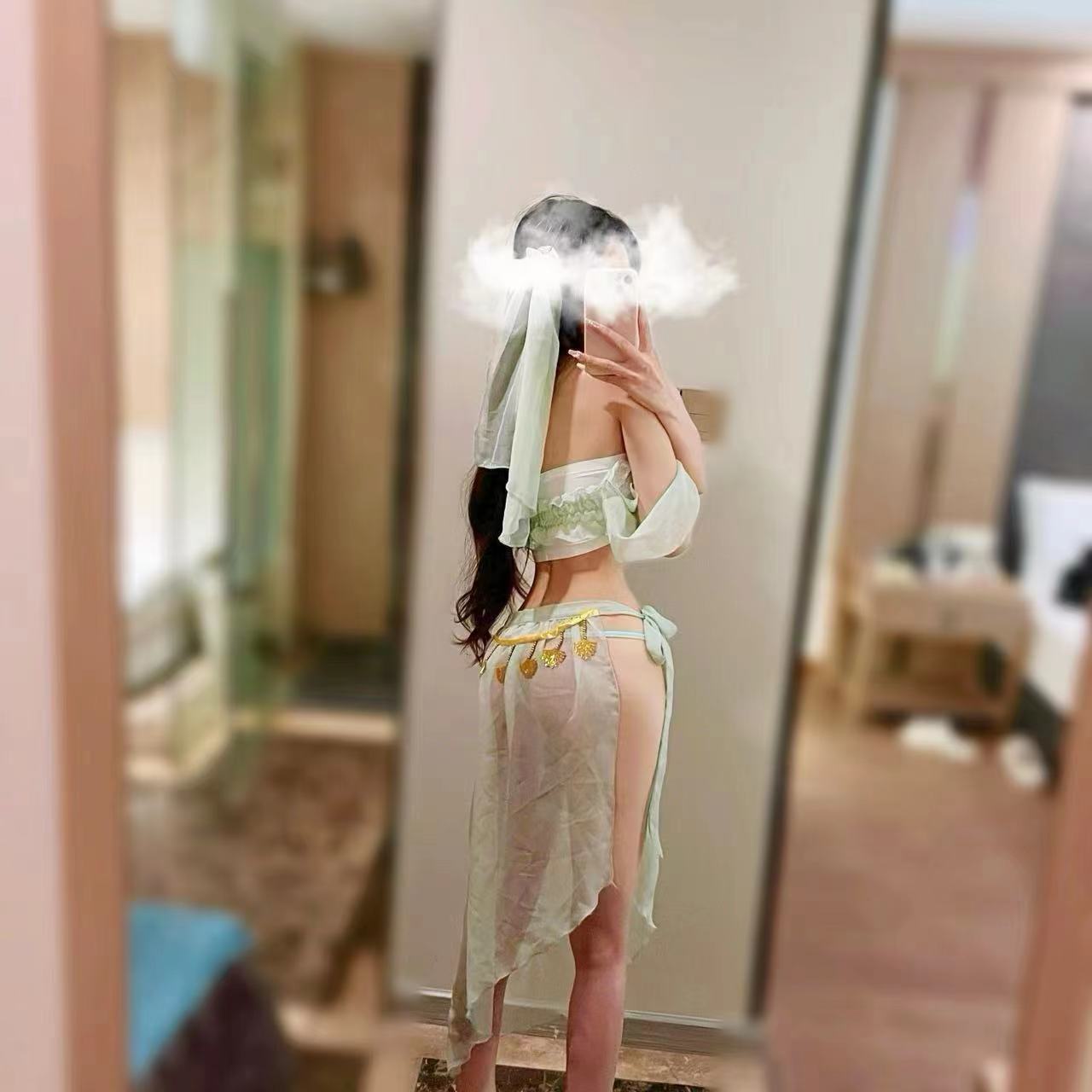 Court Pure Desire Hanfu Lingerie Set with Veil, Bandeau, Skirt and Panties — detail image 17