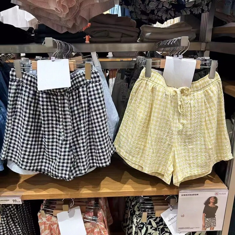 2025 New Summer Women's Seersucker Elastic Shorts Plaid Casual Fashion Beach Pants Straight Pants 477000