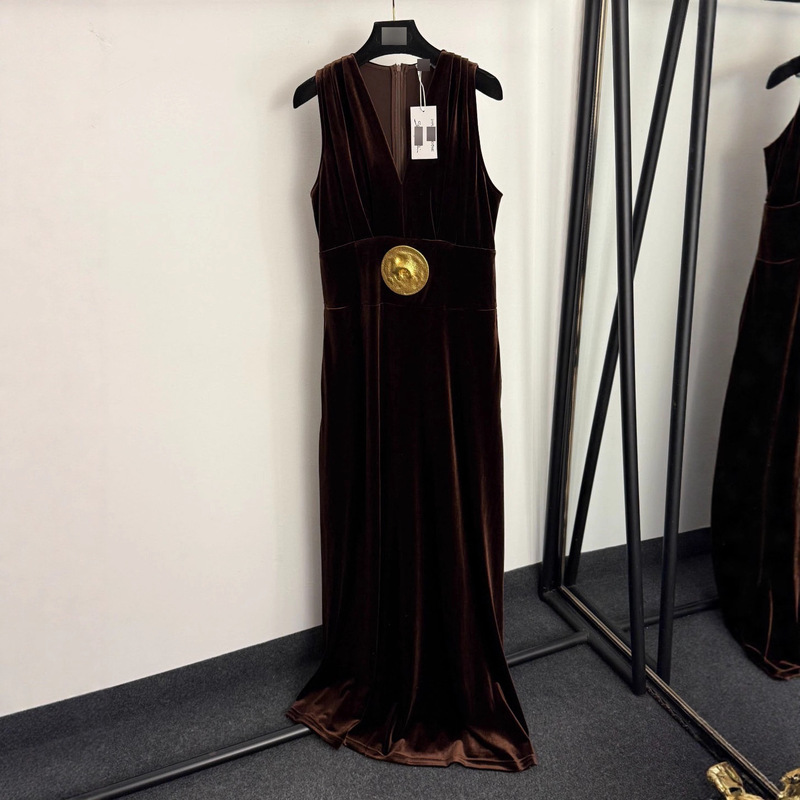 25 Export Nanyou New Metal Disc Decoration V Neck Waist Velvet Elegant Sleeveless Vest Dress Long Skirt