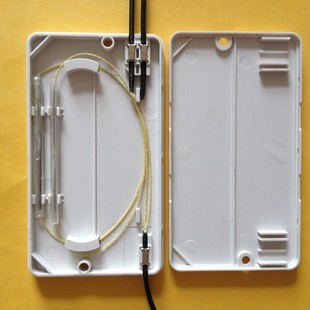 One in and two out of the optical fiber protection box, one in and two out of the optical fiber protection box