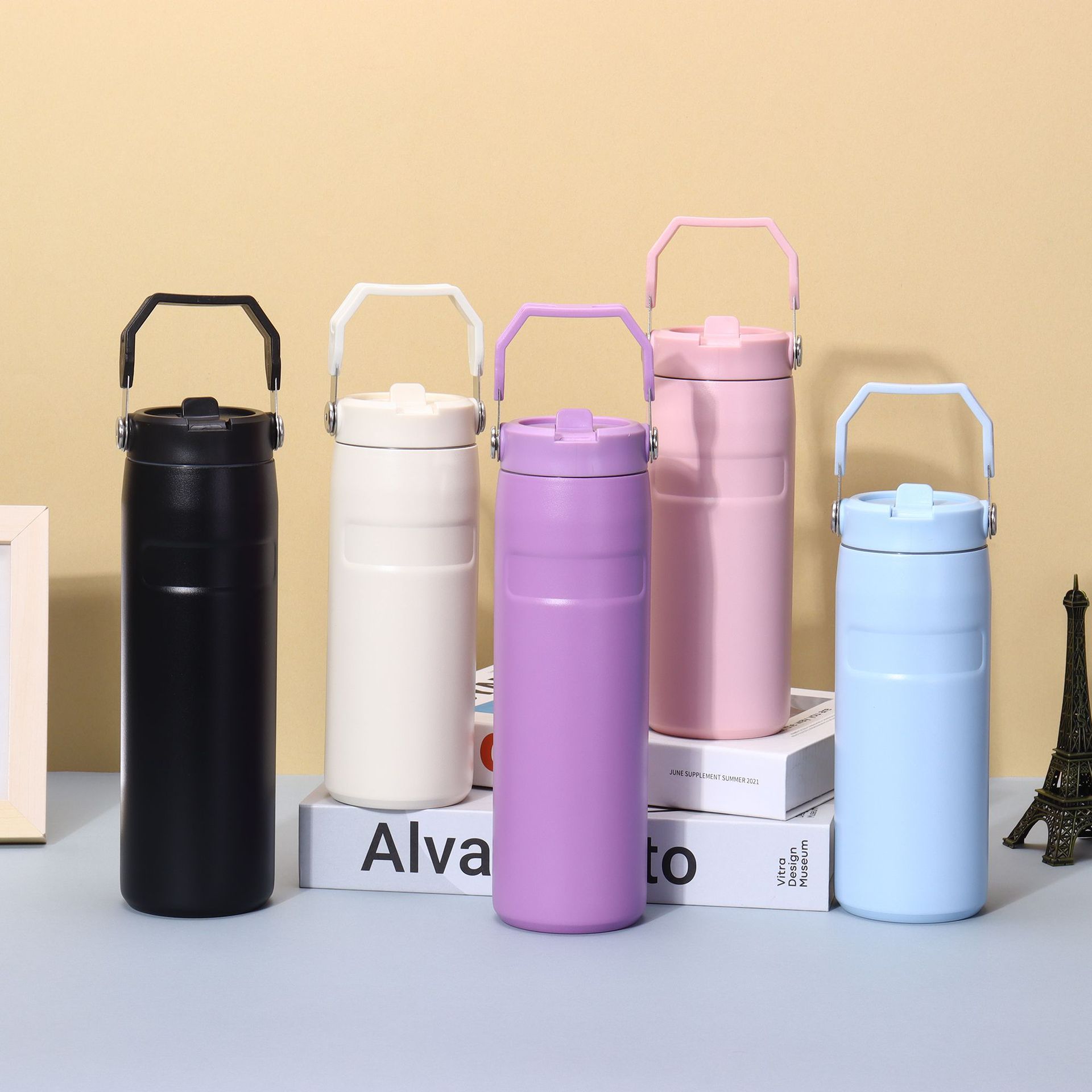 Botella deportiva de acero inoxidable con aislamiento al vacío_voghion.com