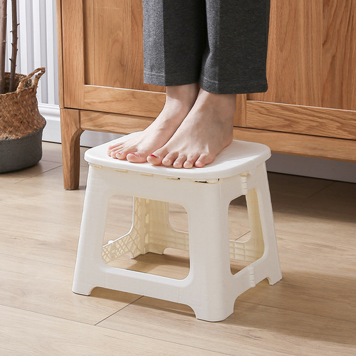 Rabbit Children Foldable Backrest Chair, Thick Portable Home Chair Outdoor Creative Bench Cartoon Backrest Chair Plastic Folding