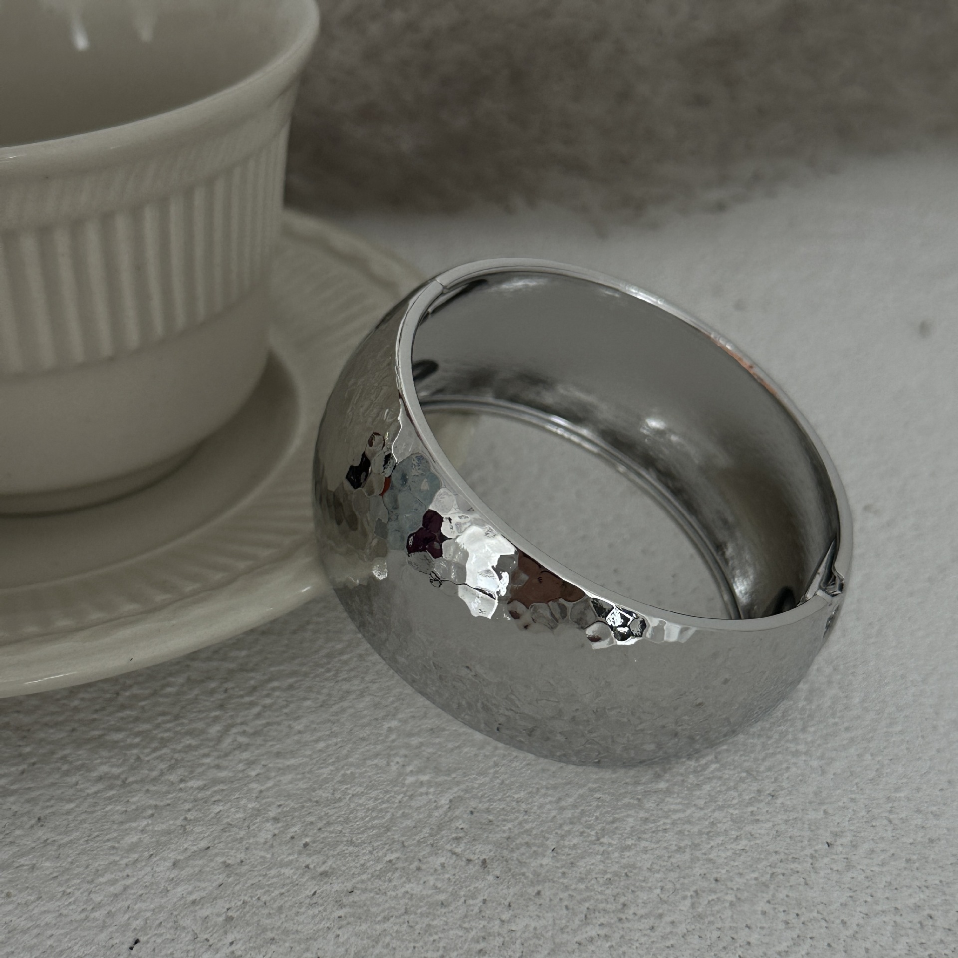 Plating Design Simple Style Classic Style Solid Color Alloy Iron Wholesale Bangle