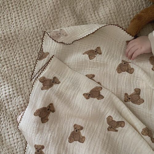 ins bear double-layer cotton gauze quilt baby cotton blanket summer air-conditioned quilt kindergarten lunch break blanket