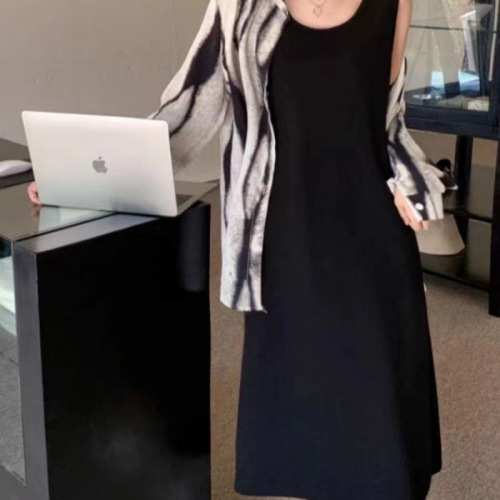 Black Tank Top Sheath Dress, Slimming Body, 2025 Spring Medium Length Top-Tease Basic Dress, Stylish