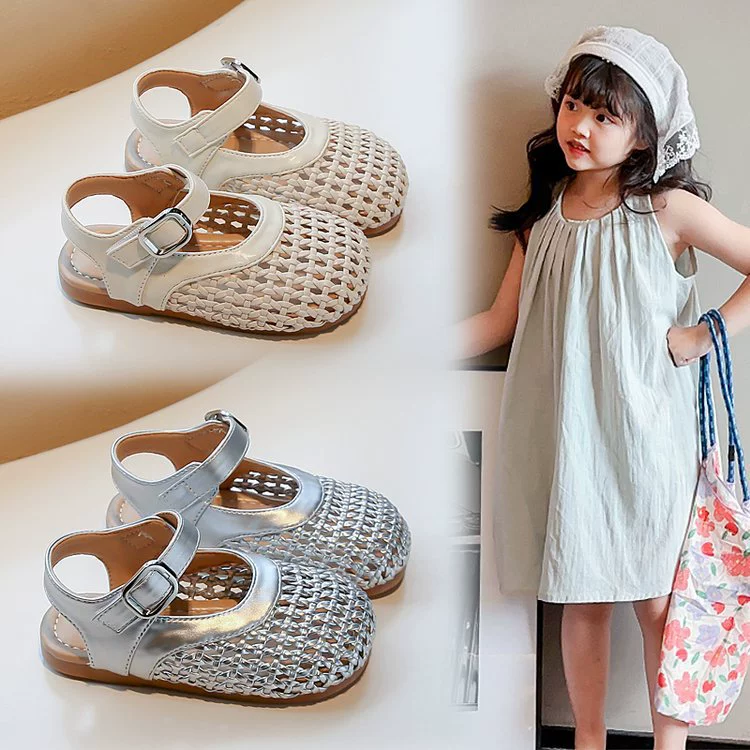 Сандалии с закрытым носком для девочек. Новые летние детские тканые туфли принцессы 2025 года на мягкой подошве для девочек, летний стиль для малышей и маленьких детей.