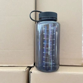 吸管杯;塑料杯;奶杯/牛奶杯