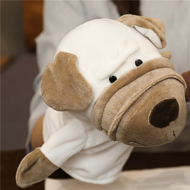 Muñecas de perro blanco