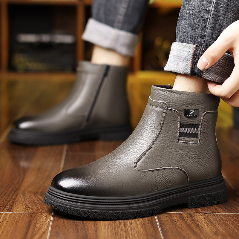 Piel de vaca de primera capa invierno nuevos zapatos de algodón para hombres botas cálidas de lana alta cuero más terciopelo zapatos casuales para hombres