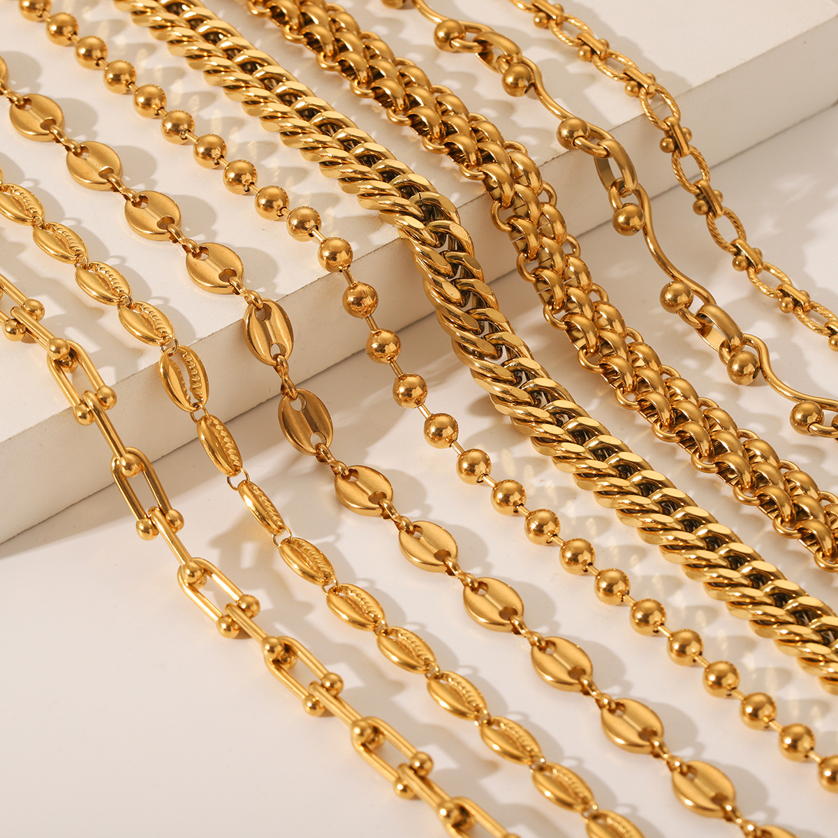20g Weight PVD Coated Gold Plating Process Lobster Trigger Clasp Closure Clasp Closure Type 18K Real Gold Plated Plating Material Necklace Classification 304 Stainless Steel Chain Material Cuban Link Chain Curb Chain, coffee bean chain, ball chain Chain Type 1 Piece Quantity Casual, Daily Occasion 304 Stainless Steel Material Geometric Pattern Women's Gender IG Style, Vintage Style Style Waterproof Non Tarnish, Plating Craft PVD Coated Real Gold Plated Geometric 304 Stainless Steel IG Style Vintage Style Waterproof Non Tarnish 304 Stainless Steel Lobster Trigger Clasp Closure Necklace 无
