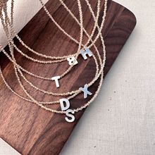 天然海水贝壳24字母项链锁骨链女意大利小众设计感水晶串珠链吊坠