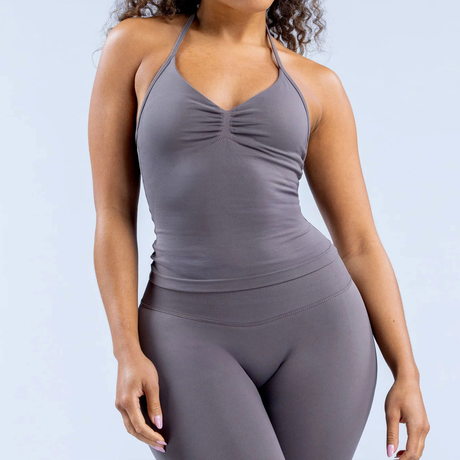 Chaleco halter de yoga sin costuras transfronterizo pantalones de yoga de cadera elásticos altos pantalones de fitness tirantes conjunto de sujetador deportivo