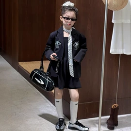 童套装;童T恤;童裤