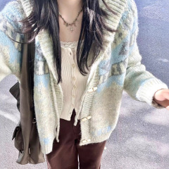 韩系费尔岛提花牛角扣连帽毛衣女秋冬季复古慵懒宽松针织开衫外搭
