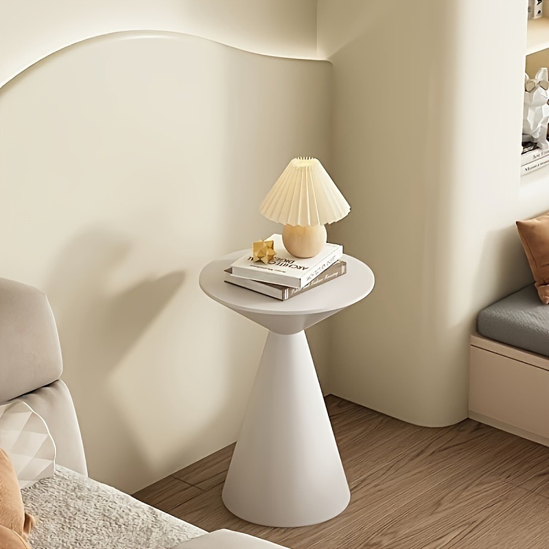 Mesa de té simple transfronteriza, sala de estar de lujo ligera, balcón de pequeño tipo de casa, mesa de hierro forjado, borde redondo, mesas de cabecera