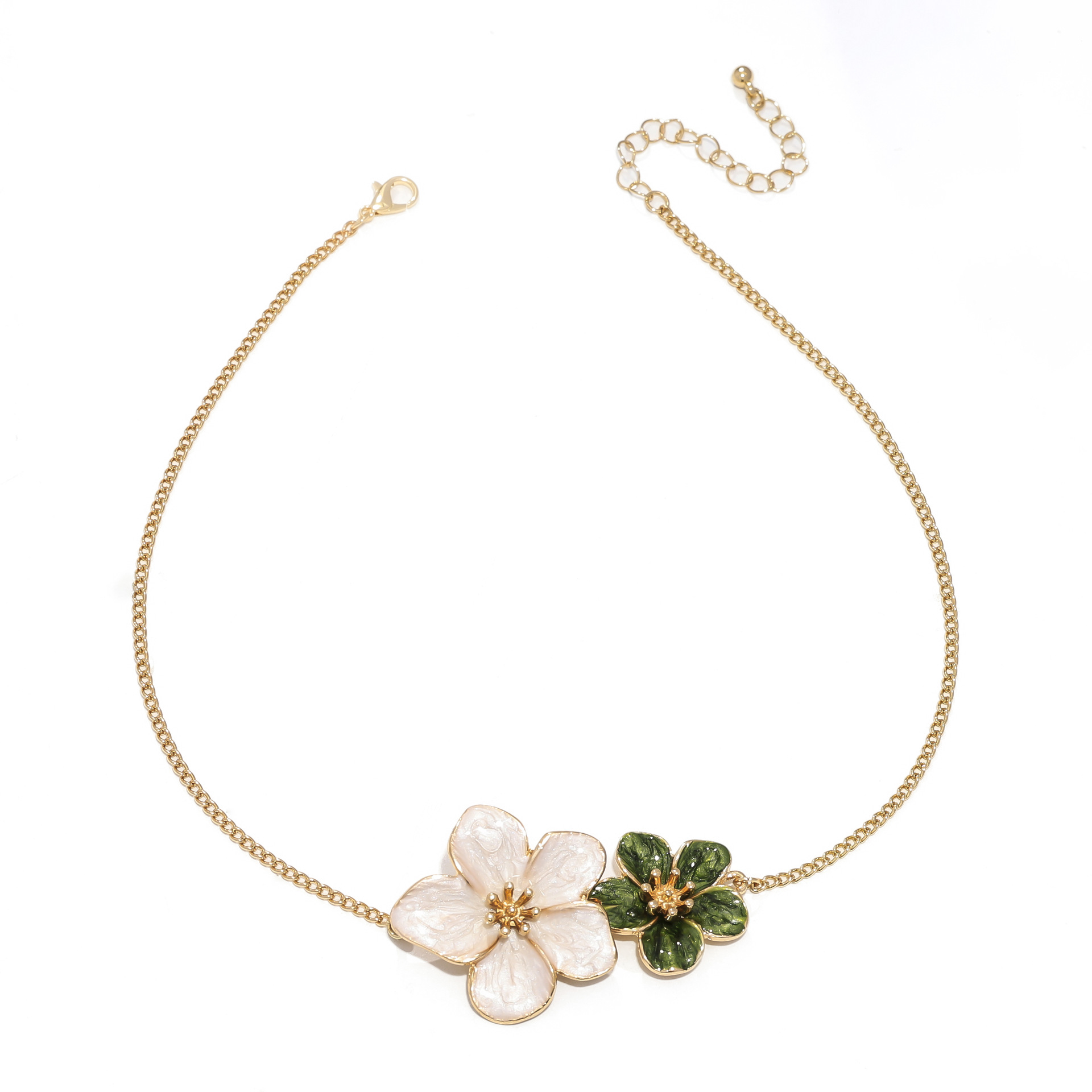 Dulce y fresco collar de costura de flores blancas súper hada femenina temperamento de lujo ligero cadena de clavícula de todo fósforo joyería de diseño de nicho image 5
