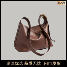 2025�����¿�ܛƤ���e���������ذ��μ��ͨ��б���Ů��