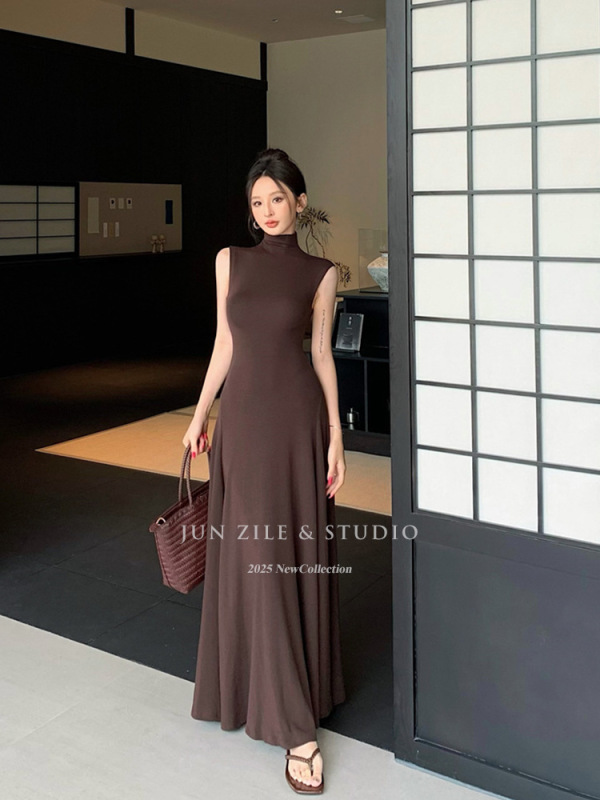 女装夏高级感法式气质半高领无袖背心连衣裙修身辣妹气质大摆长裙|undefined