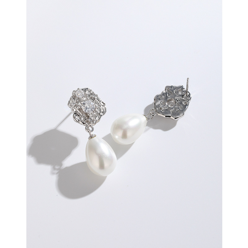 925 pendientes de perlas de plata esterlina Luz de las mujeres de lujo de alto grado francés retro nicho diseño flor pendientes largos