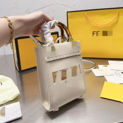 ニッチなハイエンドの高価値バッグ、ファッショナブルなショルダーハンドバッグ、2025年の新しい女性用クロスボディバッグ、ハンドバッグ