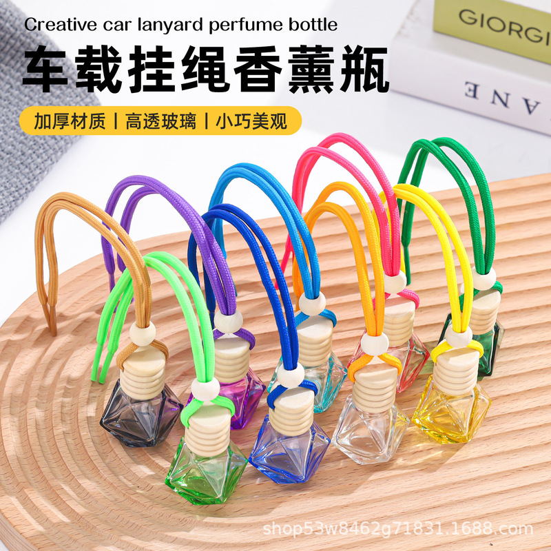 Douyin Kuaishou 人気の四角い車の香水瓶と香水四角い香水瓶車の香水ペンダント卸売|undefined
