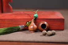 花梨木雕葫芦香囊盒子扩香器汽车香薰步步生香手机钥匙挂件