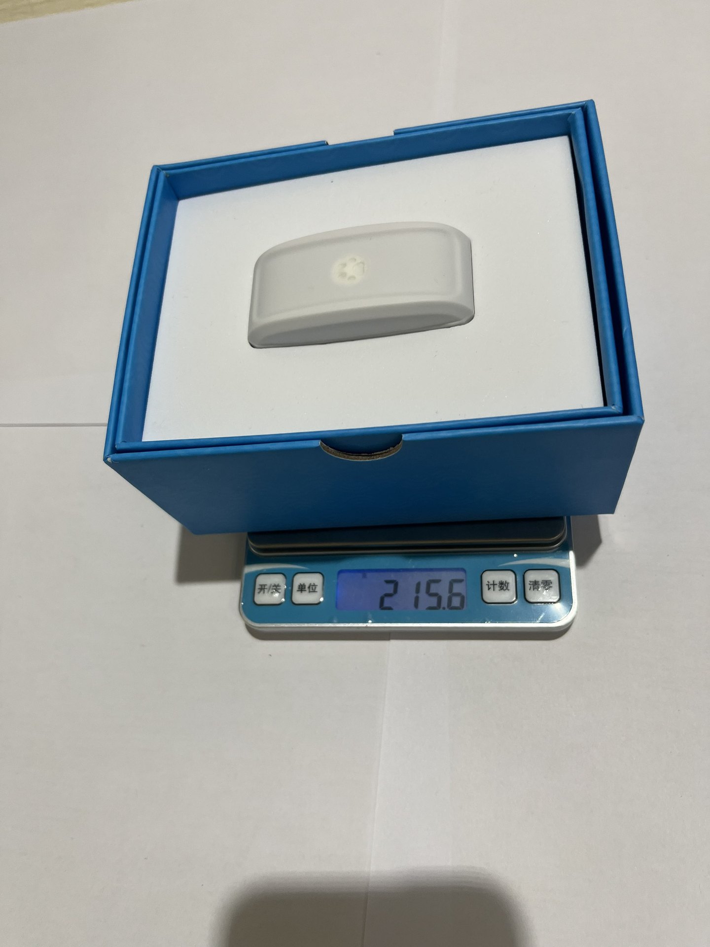 Wifi+Gps+Lbs Positioning Adsorption Charging Tk911 Pet Cat and Dog Gps Tracking Locator
