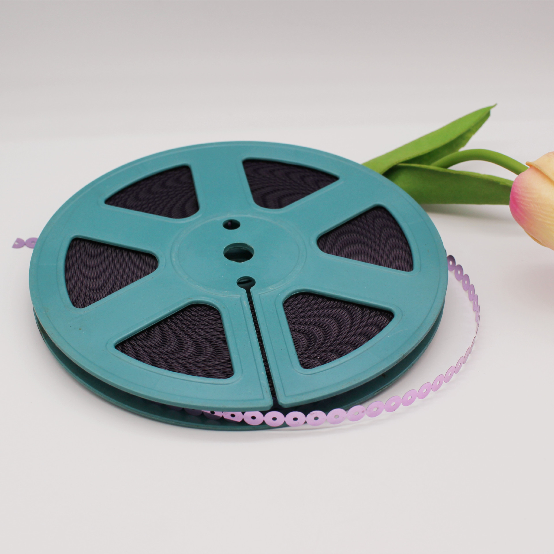 珠片连片 绣花珠片 环保水洗耐高温电脑绣花片PET片盘