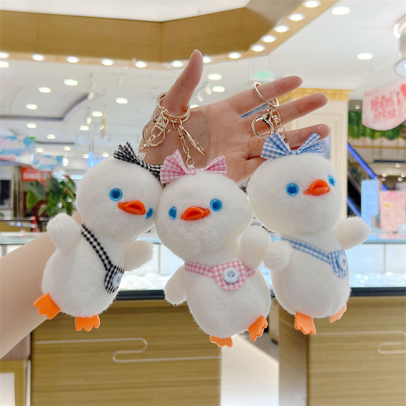 Cute Crossbody Bag Little Duck Plush Toy, 4-inch Doll Machine Plush Toy, Keychain Ornament, Small Gift Wholesale