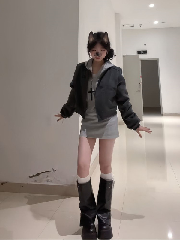 三件套【酷飒拽姐】2025新款秋冬灰色短款外套+运动短裙+卫衣上衣|undefined