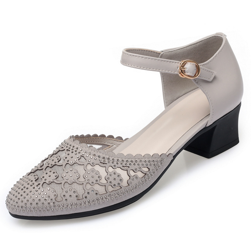 Sandal cao gót nữ quai ngang mũi nhọn đế thấp đính đá — màu đen