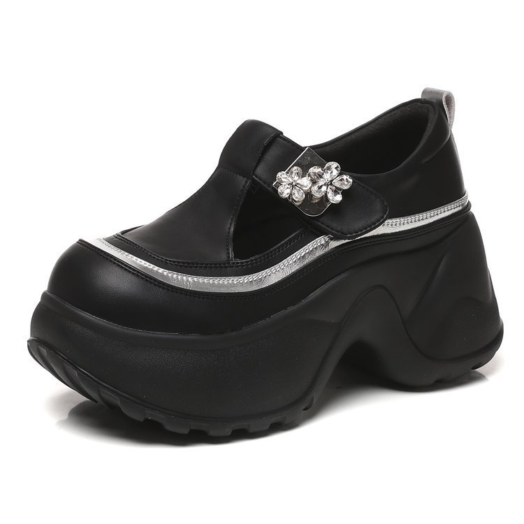 Pequeño aumento de altura de fondo grueso zapatos blancos para mujeres 2026 verano nuevo hueco respirado zapatos de papá sandalias casuales