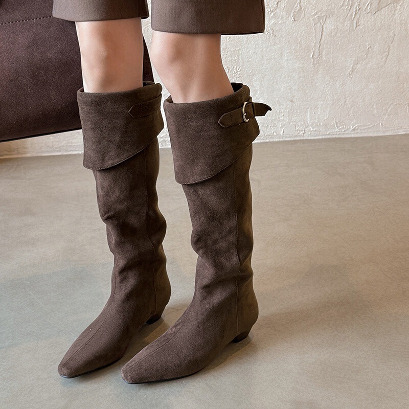 2025 New Women's Shoes, Fashionable and Versatile Knee-High Boots with Metal Belt Buckle, Low Heel, Slim-Fit, Versatile Fashion Long Boots