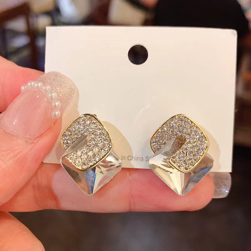 geometric square brand trend fashionable design earrings