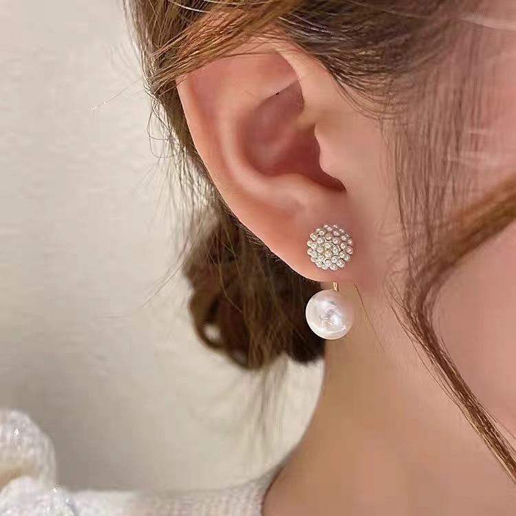 Elegant Geometric Alloy Inlay Artificial Pearls Women's Ear Studs display picture 1