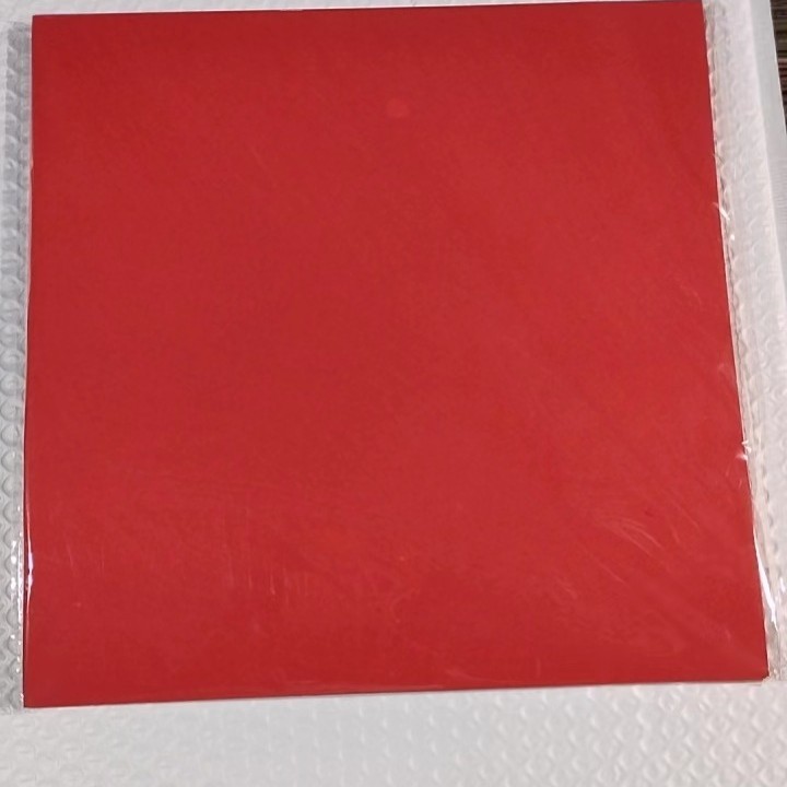 70g rojo 25*25/100 hojas