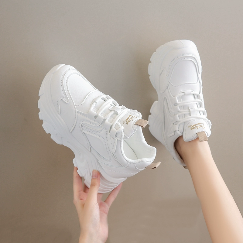 Внутреннее увеличение 8CM Женская обувь 2024 Маленькие белые туфли